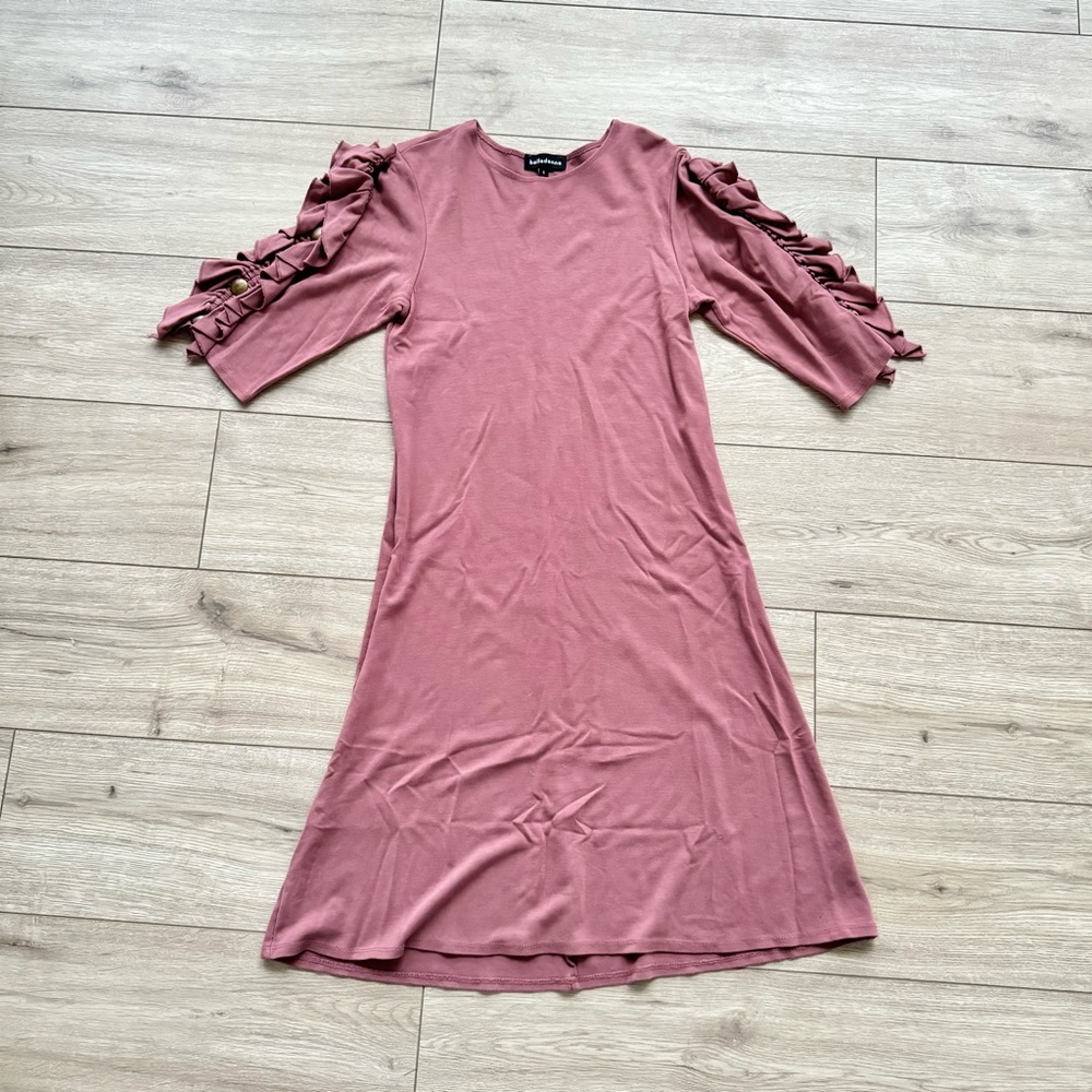 Belladonna blush women’s dress ruffle sleeve with buttons never worn size small